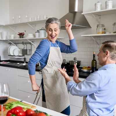 how strength training improves bone density